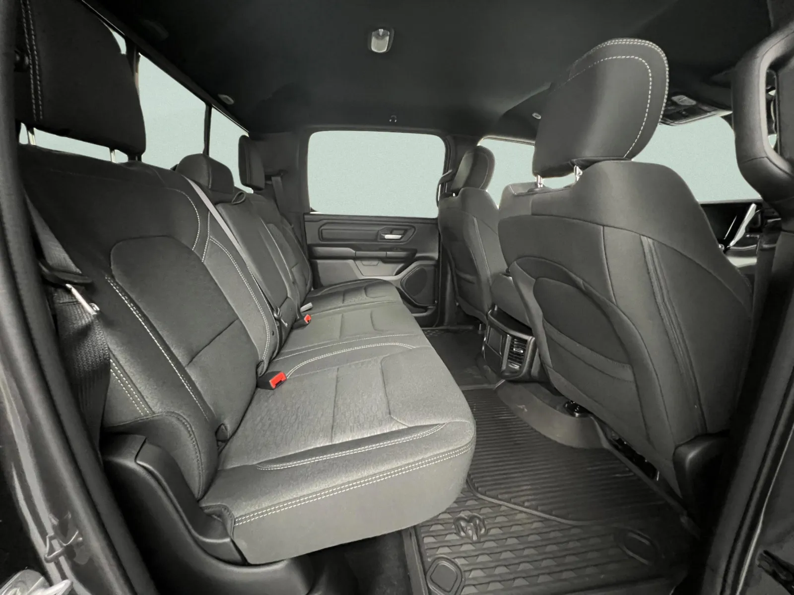 2026 RAM 1500 Warlock - Photo 33