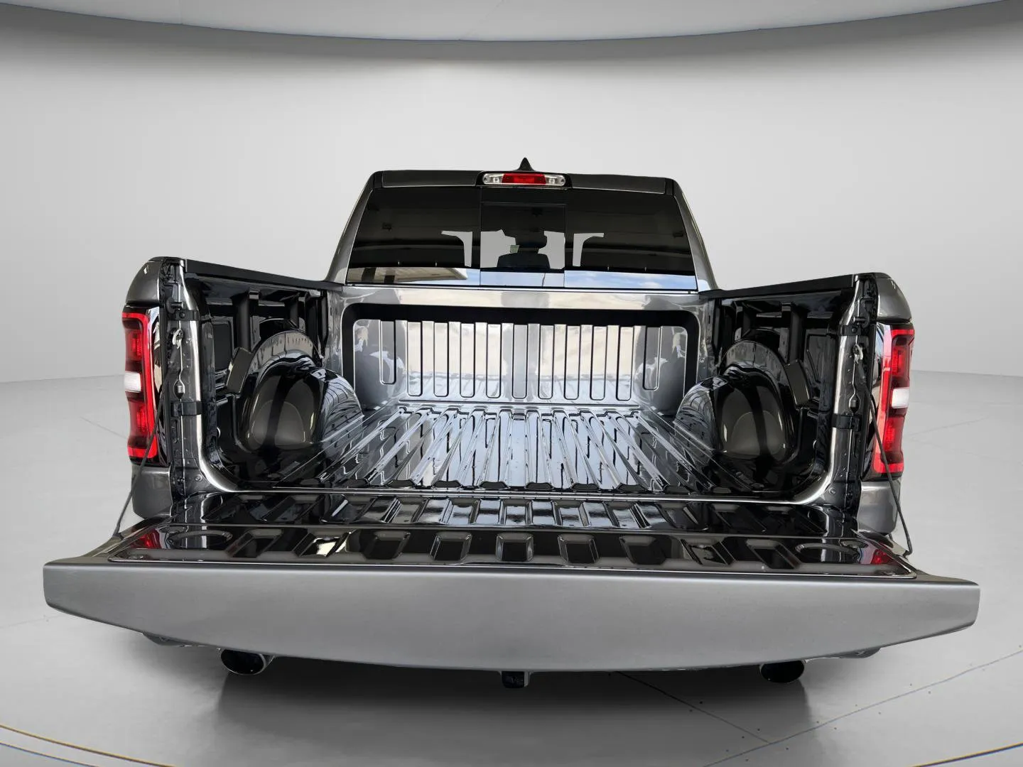 2026 RAM 1500 Warlock - Photo 31