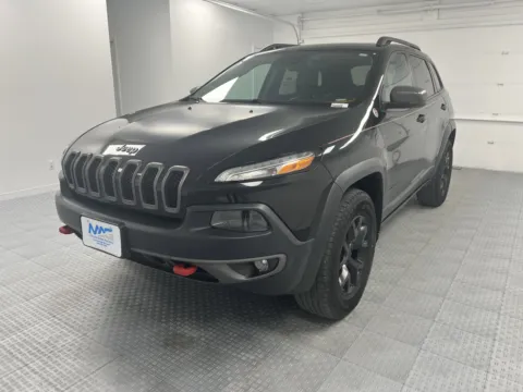 Another view of 2015 Jeep Cherokee Trailhawk for sale in Chillicothe, MO at MAG CDJR