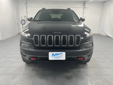 Photos of 2015 Jeep Cherokee Trailhawk for sale in Chillicothe, MO at MAG CDJR