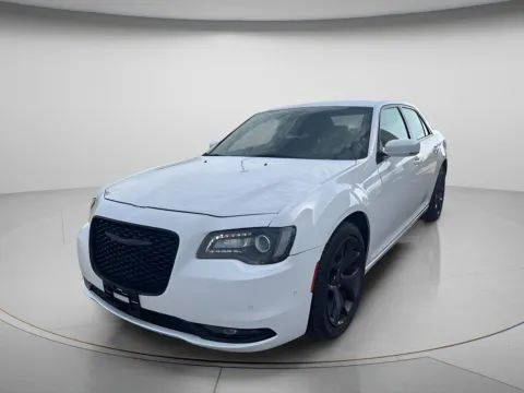 Photos of 2021 Chrysler 300 S for sale in Chillicothe, MO at MAG CDJR