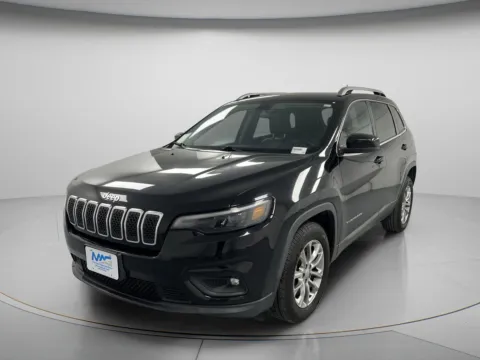Another view of 2019 Jeep Cherokee Latitude Plus for sale in Chillicothe, MO at MAG CDJR