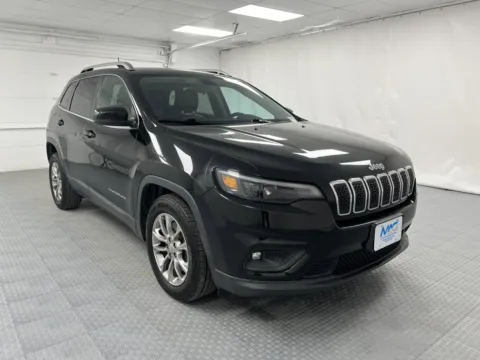Black 2019 Jeep Cherokee Latitude Plus for sale in Chillicothe, MO