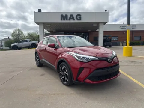 Black 2021 Toyota C-HR XLE for sale in Chillicothe, MO
