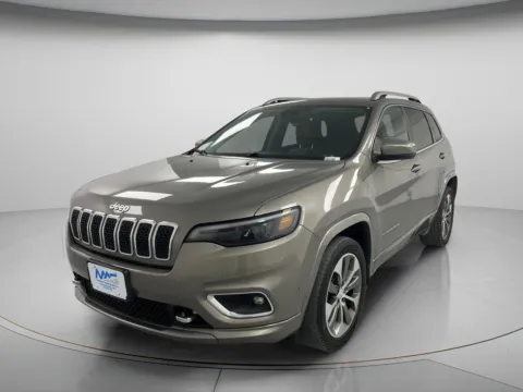 More photos of 2019 Jeep Cherokee Overland at MAG CDJR, MO
