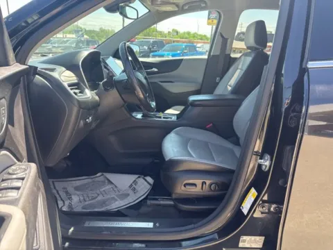More photos of 2019 Chevrolet Equinox Premier at MAG CDJR, MO