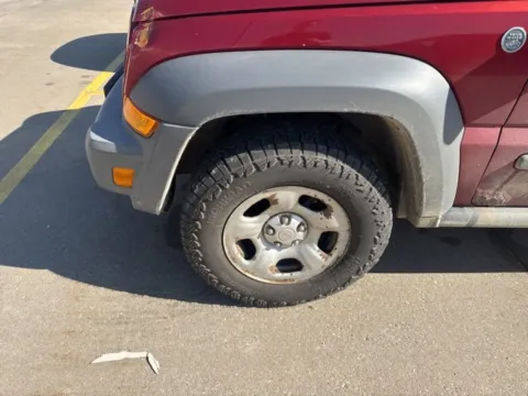 More photos of 2005 Jeep Liberty Sport at MAG CDJR, MO