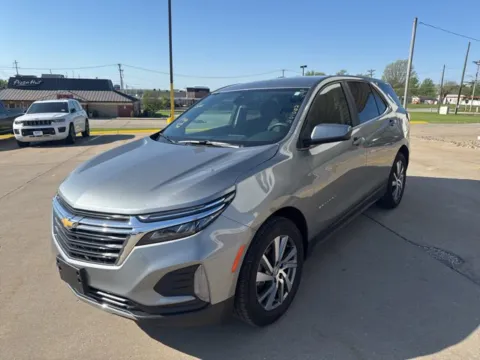 Photos of 2023 Chevrolet Equinox LT for sale in Chillicothe, MO at MAG CDJR