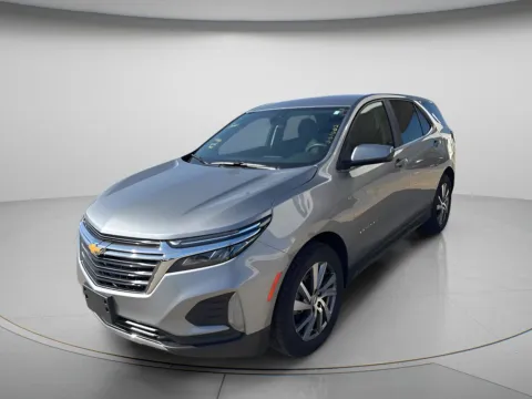 Photos of 2023 Chevrolet Equinox LT for sale in Chillicothe, MO at MAG CDJR