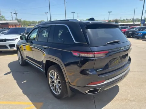 More photos of 2022 Jeep Grand Cherokee 4xe Summit at MAG CDJR, MO