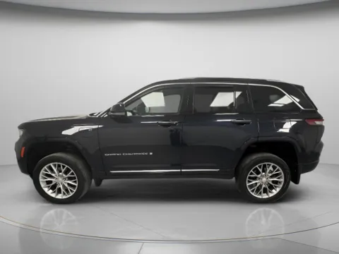 More photos of 2022 Jeep Grand Cherokee 4xe Summit at MAG CDJR, MO