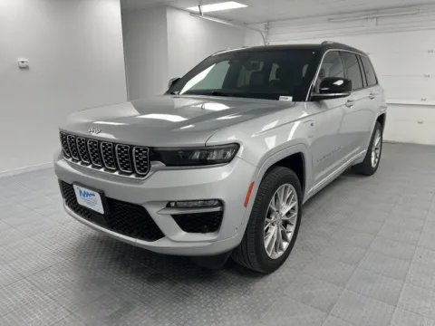 Another view of 2022 Jeep Grand Cherokee 4xe Summit for sale in Chillicothe, MO at MAG CDJR