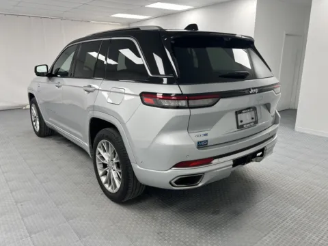 More photos of 2022 Jeep Grand Cherokee 4xe Summit at MAG CDJR, MO