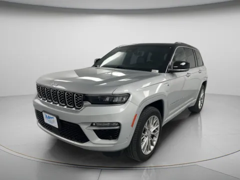 Another view of 2022 Jeep Grand Cherokee 4xe Summit for sale in Chillicothe, MO at MAG CDJR