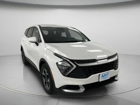 White 2023 Kia Sportage LX for sale in Chillicothe, MO