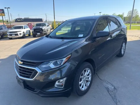 Photos of 2018 Chevrolet Equinox LS for sale in Chillicothe, MO at MAG CDJR