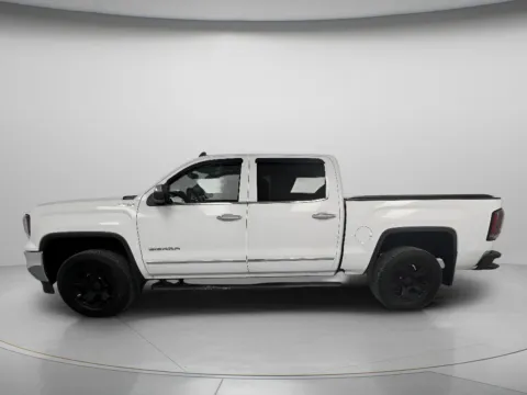 More photos of 2018 GMC Sierra 1500 SLT at MAG CDJR, MO