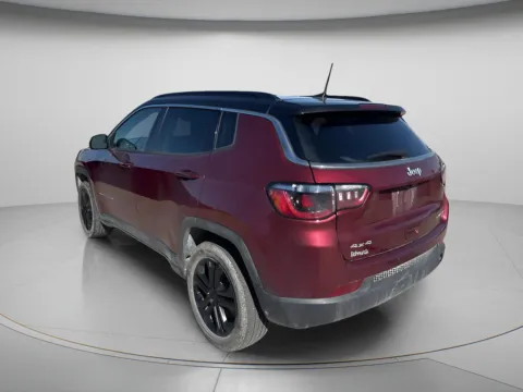 More photos of 2022 Jeep Compass Limited at MAG CDJR, MO