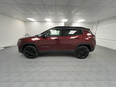 More photos of 2022 Jeep Compass Limited at MAG CDJR, MO