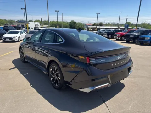 More photos of 2024 Hyundai Sonata SEL at MAG CDJR, MO