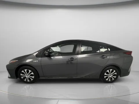More photos of 2022 Toyota Prius Prime LE at MAG CDJR, MO