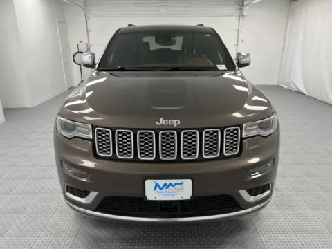 Photos of 2018 Jeep Grand Cherokee Summit for sale in Chillicothe, MO at MAG CDJR