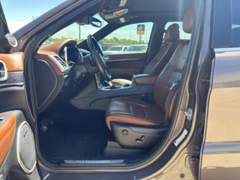 More photos of 2018 Jeep Grand Cherokee Summit at MAG CDJR, MO