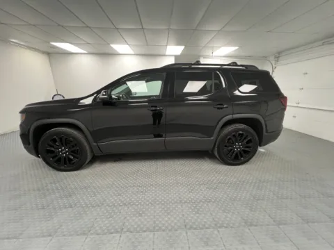 More photos of 2022 GMC Acadia SLT at MAG CDJR, MO