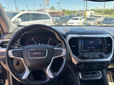 Another view of 2022 GMC Acadia SLT for sale in Chillicothe, MO at MAG CDJR
