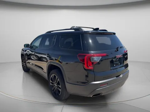 More photos of 2022 GMC Acadia SLT at MAG CDJR, MO