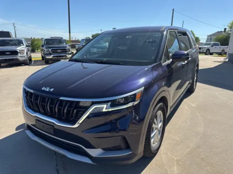 Photos of 2022 Kia Carnival LXS for sale in Chillicothe, MO at MAG CDJR