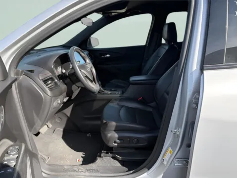 More photos of 2022 Chevrolet Equinox RS at MAG CDJR, MO