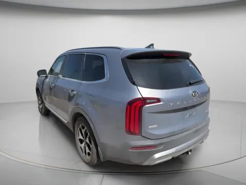 More photos of 2021 Kia Telluride EX at MAG CDJR, MO