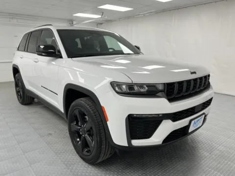 White 2026 Jeep Grand Cherokee Limited for sale in Chillicothe, MO