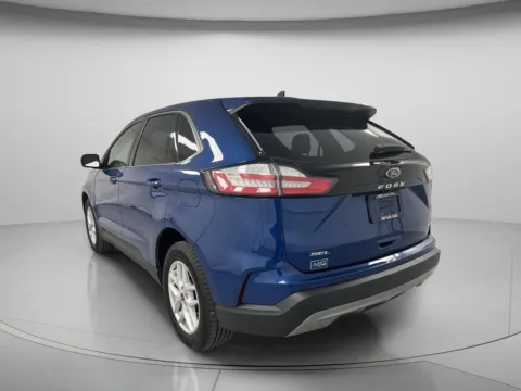 More photos of 2024 Ford Edge SEL at MAG CDJR, MO