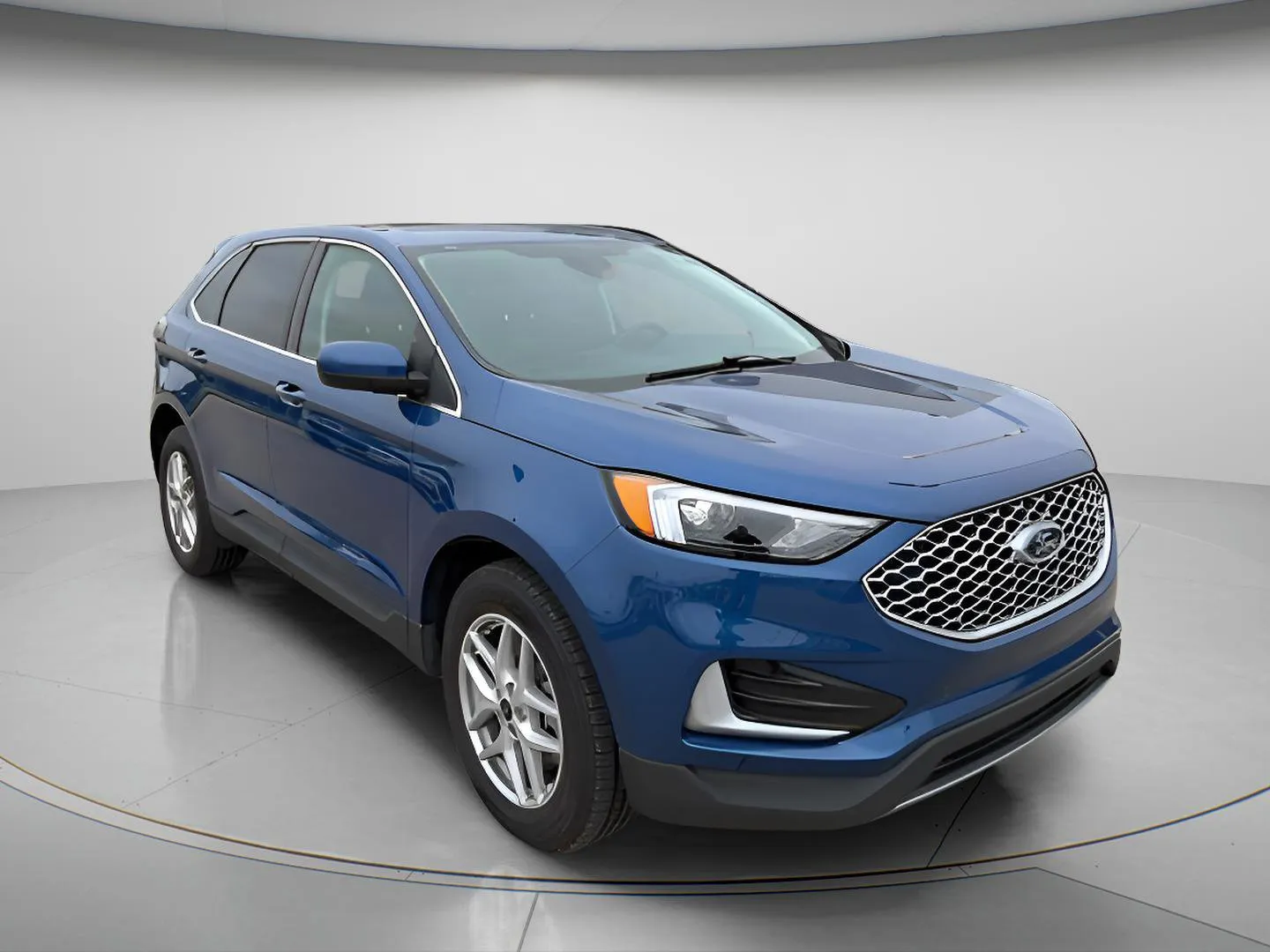 2024 Ford Edge SEL AWD's photo