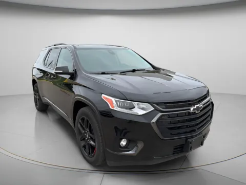 Black 2021 Chevrolet Traverse Premier for sale in Chillicothe, MO