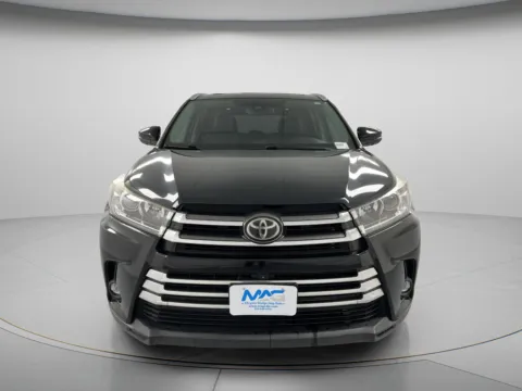 Another view of 2019 Toyota Highlander Limited Platinum for sale in Chillicothe, MO at MAG CDJR