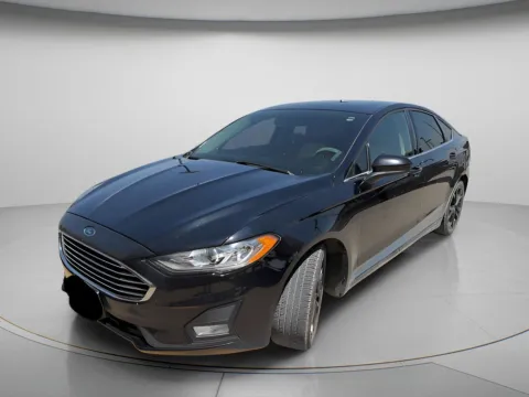 Photos of 2019 Ford Fusion SE for sale in Chillicothe, MO at MAG CDJR