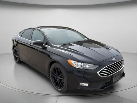 Black 2019 Ford Fusion SE for sale in Chillicothe, MO