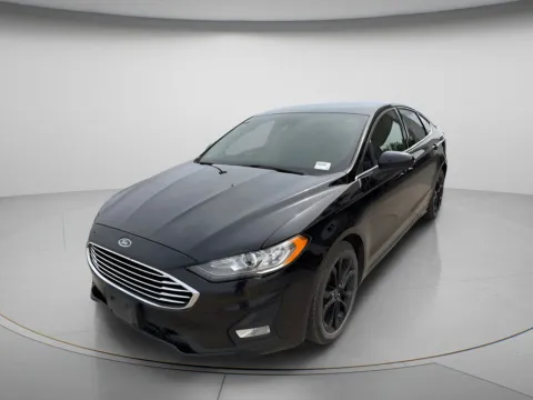 Photos of 2019 Ford Fusion SE for sale in Chillicothe, MO at MAG CDJR