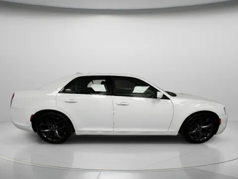 More photos of 2021 Chrysler 300 S at MAG CDJR, MO