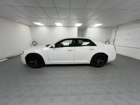 More photos of 2021 Chrysler 300 S at MAG CDJR, MO