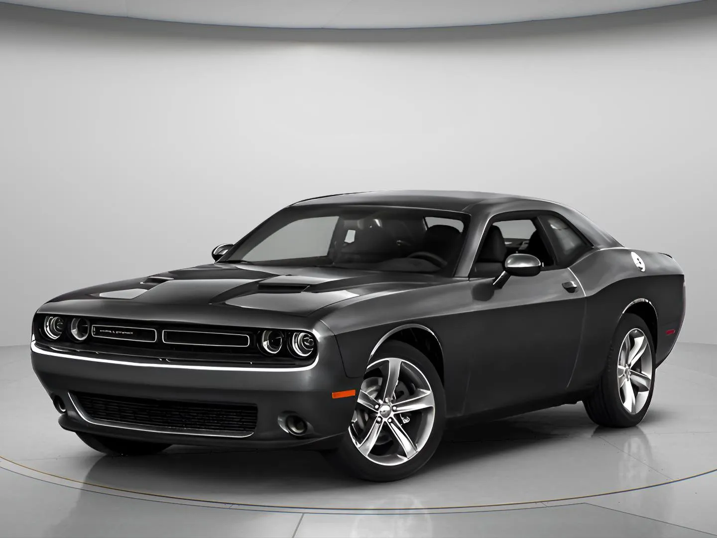 2017 Dodge Challenger SXT Plus's photo