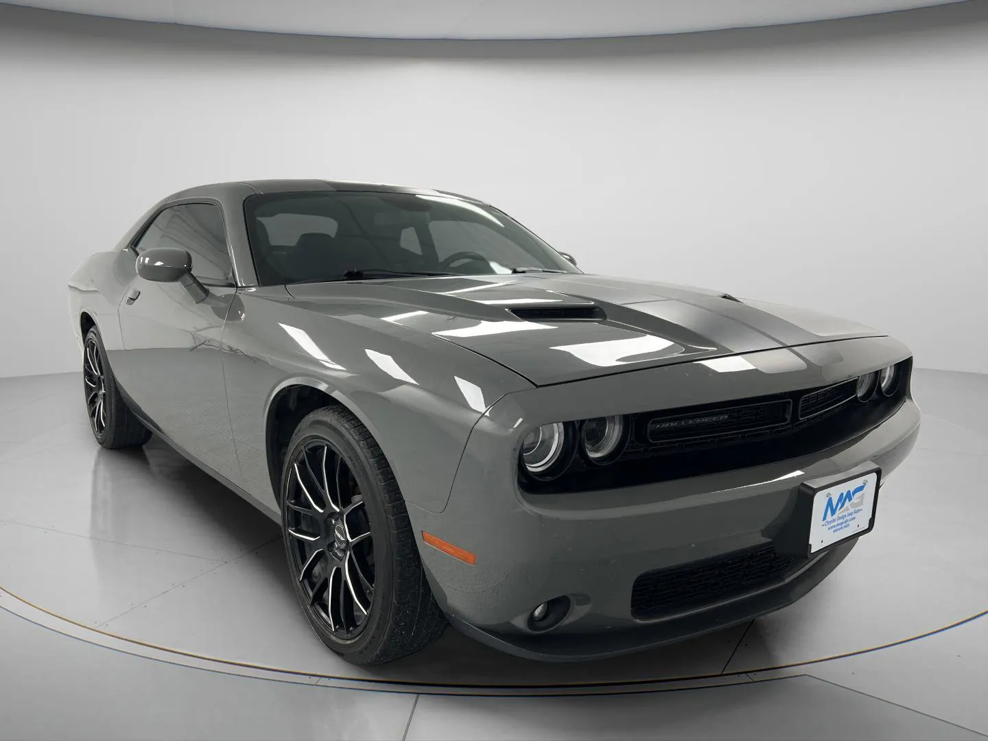 2017 Dodge Challenger SXT Plus