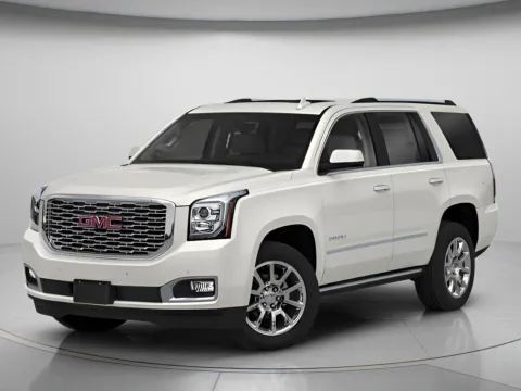 Silver 2019 GMC Yukon Denali for sale in Chillicothe, MO