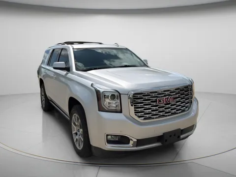 Silver 2019 GMC Yukon Denali for sale in Chillicothe, MO