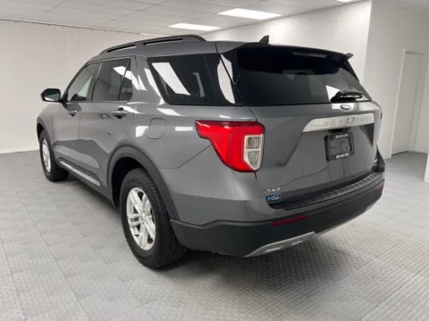 More photos of 2022 Ford Explorer XLT at MAG CDJR, MO