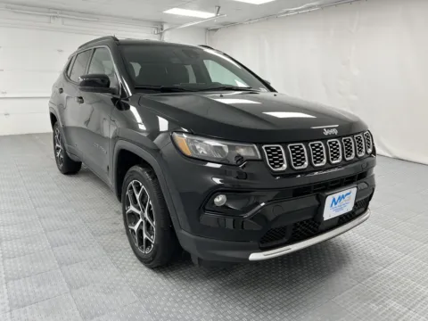 Black 2025 Jeep Compass Limited for sale in Chillicothe, MO