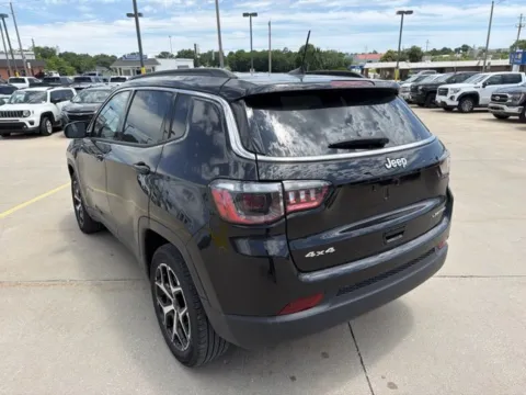 More photos of 2025 Jeep Compass Limited at MAG CDJR, MO